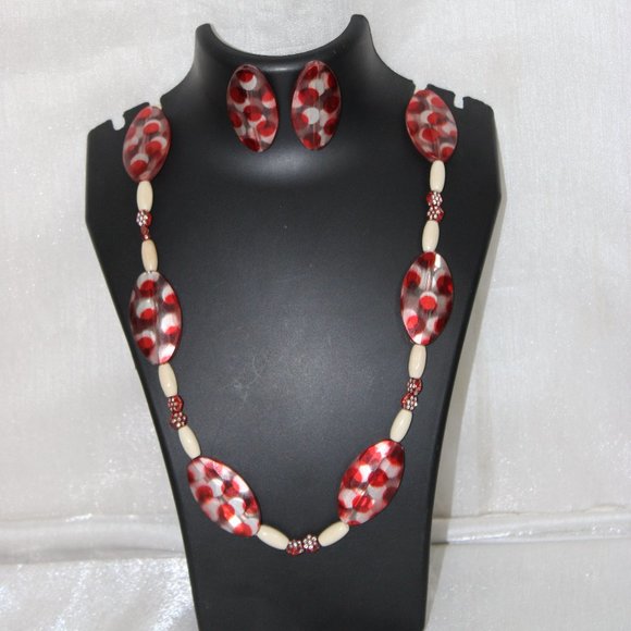 Red Beads Set - Picture 2 of 2